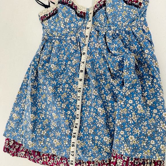 FINAL CLEARANCE! Amazing top by Liberty. Small or xs. Measurements in photos. 🌹 - Picture 5 of 6